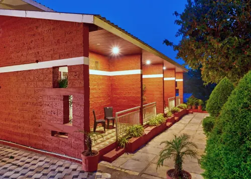 Serenity Resort Panhala Hotels in Padvalawadi