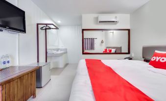 Ngeeb Bed & Breakfast