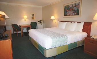 La Quinta Inn by Wyndham Bakersfield South