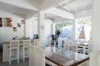 Costas de Liwa Bar & Beach Resort Hotel di San Felipe
