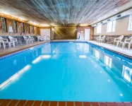 Quality Inn & Suites des Moines - Merle Hay Road Hotels in Urbandale