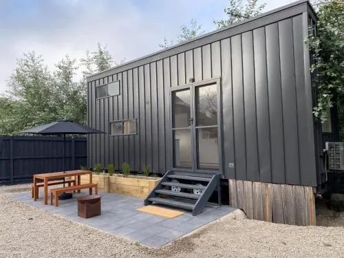 克倫斯舊黃油工廠微型小屋鄉村民宿