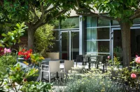 Avignon Grand Hotel Hotels near IFC Avignon