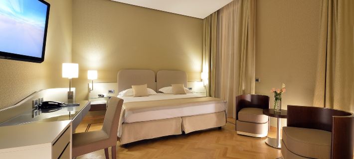 Palazzo Esedra Hotels in Napels
