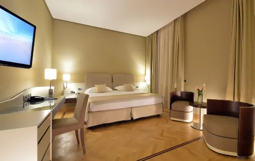Palazzo Esedra