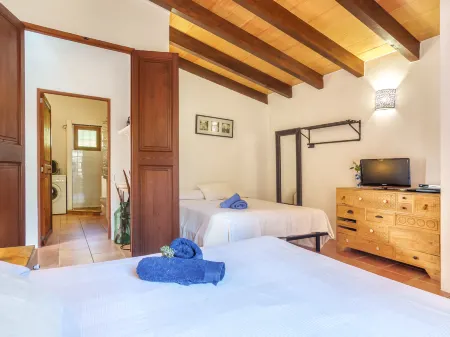 Es Seguers Отели в г. Форналуч