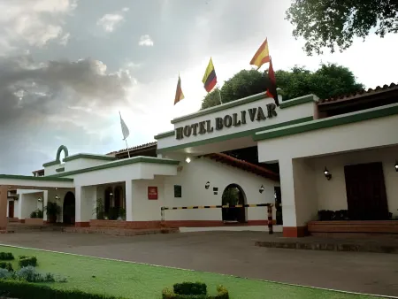 Hotel Faranda Bolivar Cucuta, a Member of Radisson Individuals Отели рядом с Аэропорт Каката