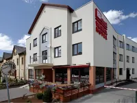 Hotel Best with Free Parking Отели рядом с достопримечательностью «Золитуде»