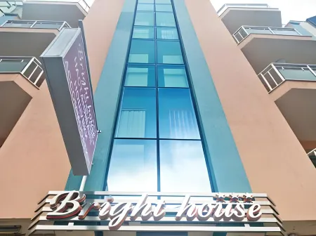 Bright House Отели рядом с достопримечательностью «Централна джамия на Пловдив - Джумая джамия»