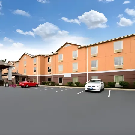Super 8 by Wyndham Mars/Cranberry/Pittsburgh Area
