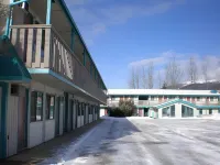Alpine Inn Hotels in Valemount