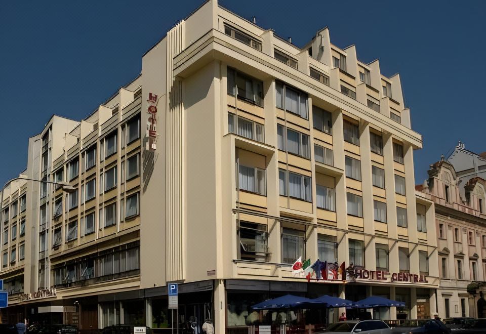 hotel overview picture