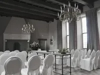 Fletcher Hotel-Restaurant Kasteel Coevorden فنادق في Sleen
