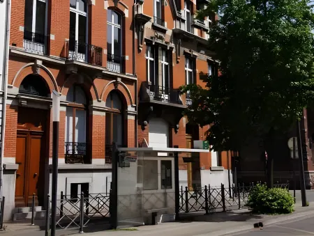 L'Esplanade Lille Отели в г. Ломм