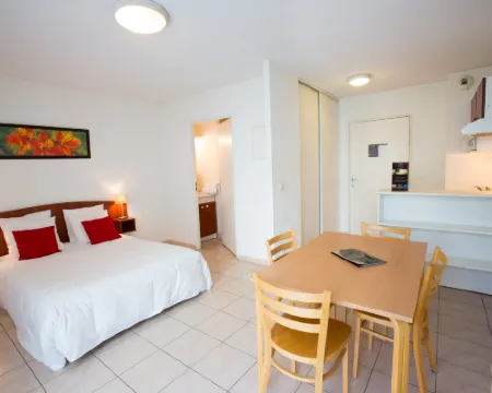 All Suites Appart Hotel | Bordeaux - Mérignac - Aéroport Hotels in Merignac