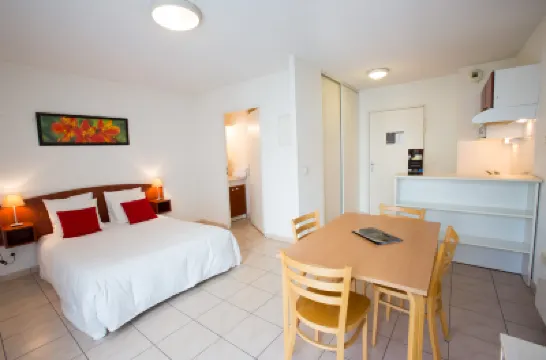 All Suites Appart Hôtel | Bordeaux - Mérignac - Aéroport Hôtels à proximité de : Caudéran
