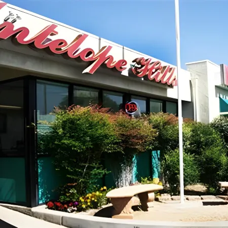 Antelope Hills Inn Отели в г. Явапаи