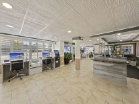 เบสท์เวสเทิร์นพลัส ฮอลิเดย์แซนด์ส อินน์แอนด์สวีทส์ โรงแรมในนอร์ฟอล์ก