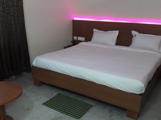 Hotel Raj Meridian