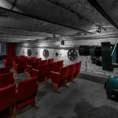 Cinema Rooms - Piotrkowska Hotels near Juliusz Kindermann Palace