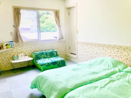 Seaside Pension Namioto Отели рядом с достопримечательностью «Oshi Shrine»