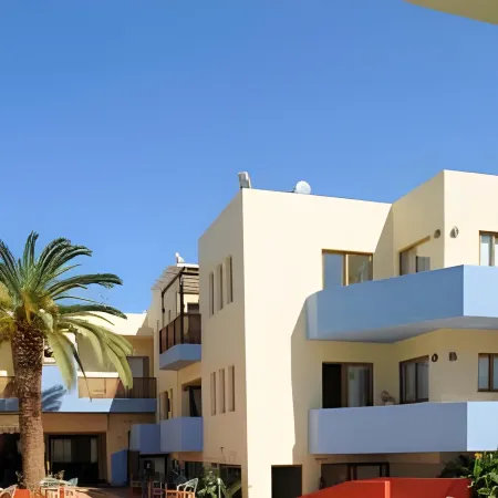 Mary Hotel & Mary Royal Suites