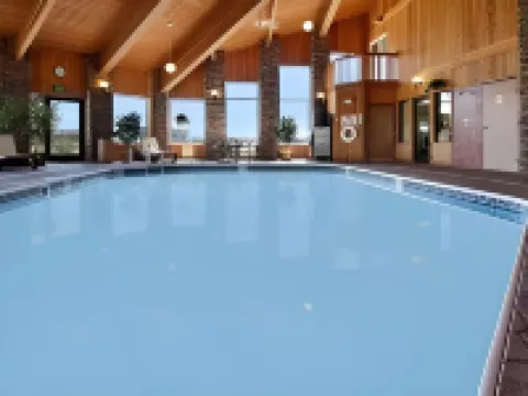 松林飯店及套房