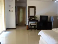 Khaolak Hillside Villa