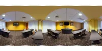 Holiday Inn Express & Suites Fort Lauderdale Airport West فنادق في ديفي
