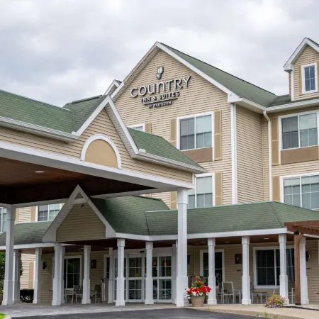 Country Inn & Suites by Radisson, Lake George Queensbury, NY