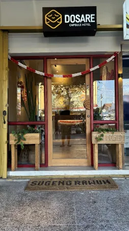 Dosare Hotel Malioboro Отели в г. Gondomanan