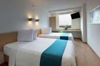 One Guadalajara Tapatio Hotels near TIANGUIS NAVIDEÑO DE LA PLAZA REFORMA
