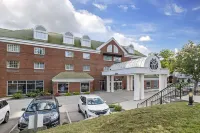 Heidel House Hotel and Conference Center, Ascend Hotel Collection Hotels in Green Lake
