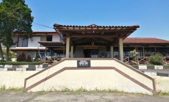 Hotel Lembah Nyiur Cikopo Mitra RedDoorz
