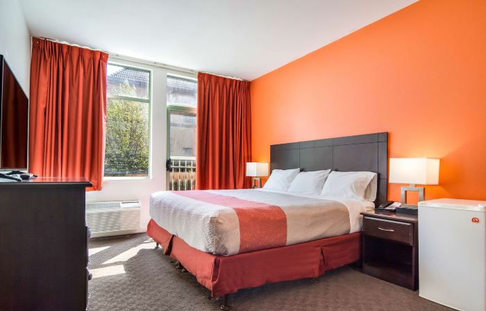Motel 6 Surrey, BC