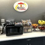 Super 8 by Wyndham Hot Springs - breakfast