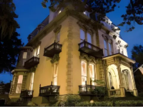 ハミルトン ターナー イン