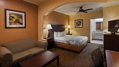 Days Inn by Wyndham Navasota Hotel dekat Brule Stadium