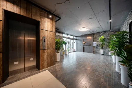 Jeongeup H Hotel Отели в г. Чонып