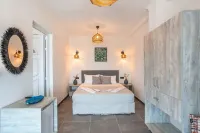 Palm Beach Hotel