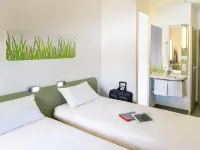 Ibis Budget Dommartin-lès-Cuiseaux Hotels in Louhans