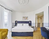 Casa Alberola Alicante, Curio Collection by Hilton - bar