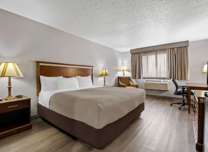 芒尼門海斯拉皮德城醫院附近凱藝飯店