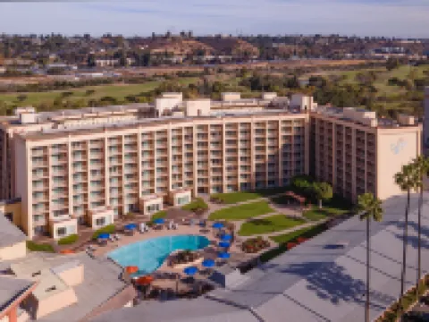 Crowne Plaza SAN DIEGO - MISSION VALLEY by IHG Hotels near Santa Fe Depot