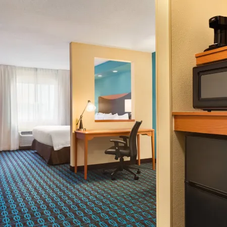 Fairfield Inn & Suites Toledo Maumee
