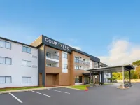 Courtyard Mobile Hotels near Springhill Avenue Temple