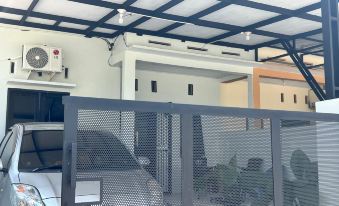 Noi Guest House Rumah 100m2 dengan 2 kamar tidur
