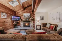 Mt Baker Lodging - Cabin Story Cabin in the Woods! Free Wifi