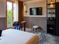 Tribe Paris Clichy