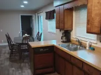 Short Walk to Ball State University Campus - Quiet Neighborhood Hotels in Muncie